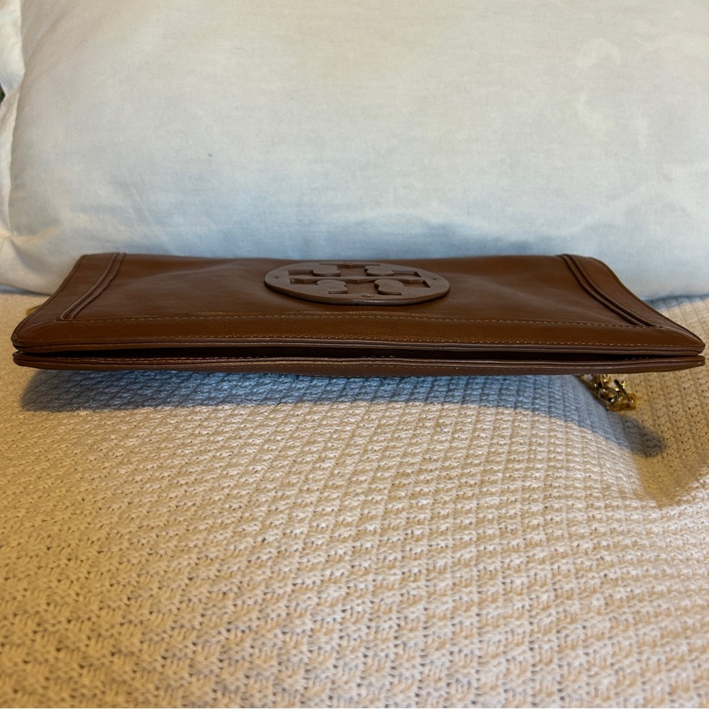 TORY BURCH Reva Brown Leather Shoulder/Hand/Clutch Bag with Gold Accents - Picture 8 of 14